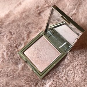 Gently used Jouer Cosmetics powder highlight
